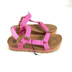 Reef Cushion Rem Hi Water Sandal in Malibu Pink